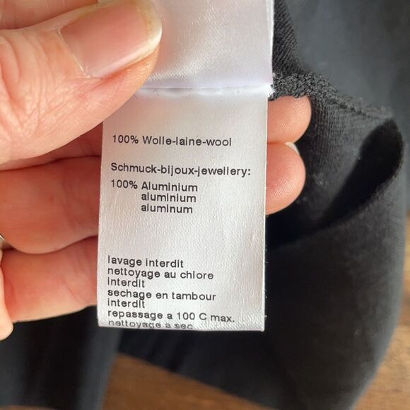 Akris punto 6 nwot studded v neck merino wool black sweater - Picture 12 of 15